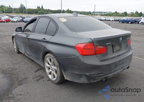 2013 BMW 335 Xi z USA, uszkodzony, nr VIN WBA3B9C59DF585194